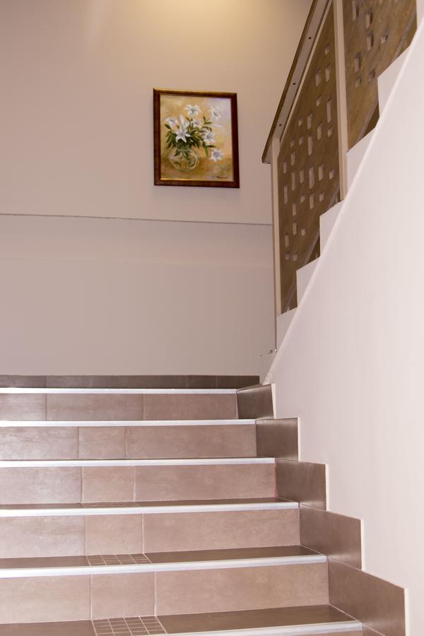Hotel Etropolia Etropole Esterno foto